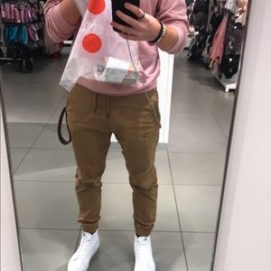 Meet your Posher, Sol